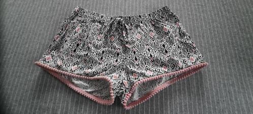 Slaapkledij; slaapshort, slaapkleedje en pyjama., Kinderen en Baby's, Kinderkleding | Maat 176, Zo goed als nieuw, Meisje, Nacht- of Onderkleding