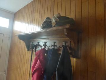 kapstok beschikbaar voor biedingen