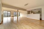 Appartement à louer à Uccle, 3 chambres, 170 m², Appartement, 3 kamers