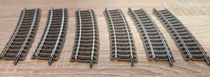 6 x Fleischmann 6122 H0 Half gebogen rail Profi-rails, Hobby en Vrije tijd, Modeltreinen | H0, Zo goed als nieuw, Rails, Fleischmann