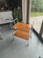 Chromen dressoir uit de jaren 70 en dienbladen van formica, Gebruikt