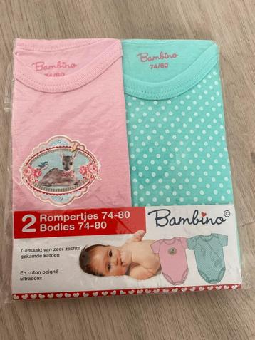 Twee rompers 9-12 maanden beschikbaar voor biedingen