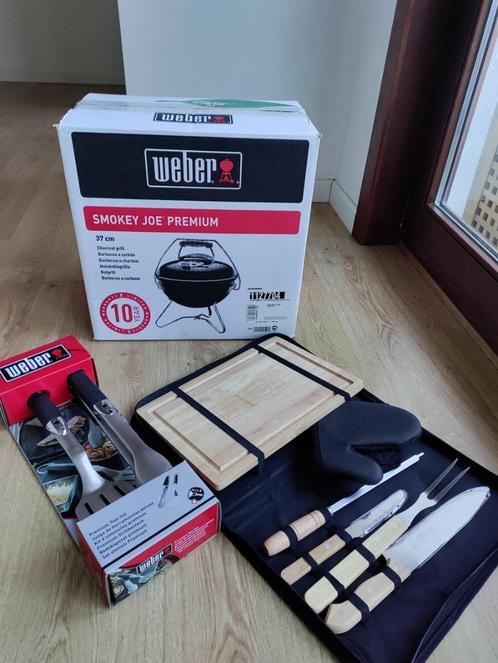 Set complet de barbecue Weber 37 cm et tous ses ustensiles, Jardin & Terrasse, Barbecues au charbon de bois, Neuf, Avec accessoires