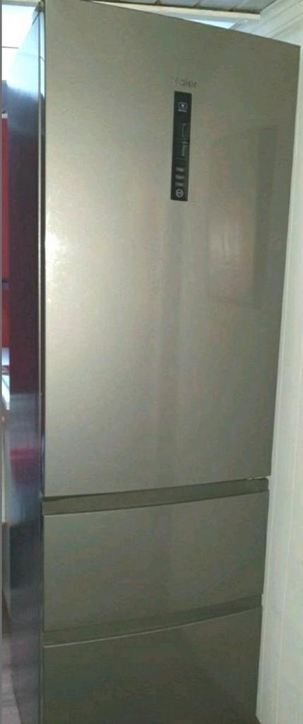 Haier Combi koelkast koelvriescombinatie, Elektronische apparatuur, Koelkasten en IJskasten, Zo goed als nieuw, Met aparte vriezer