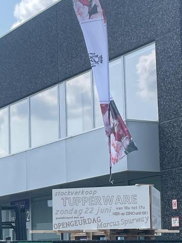 Tupperware stockverkoop beschikbaar voor biedingen