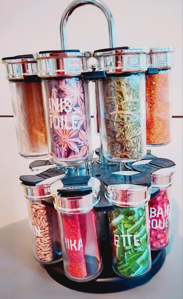 Kruidencaroussel met 16 kruidenpotjes, Maison & Meubles, Cuisine | Casseroles & Poêles, Enlèvement