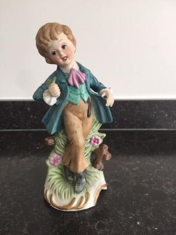 Vintage beeldje beschikbaar voor biedingen