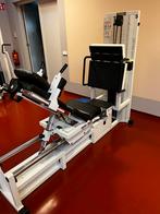 Zeer komplete nette set Technogym toestellen, Ophalen, Gebruikt, Benen