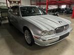 JAGUAR XJ8 01/2007 KM 126 000 KM, Autos, Jaguar, Cuir, Argent ou Gris, Achat, 4 portes