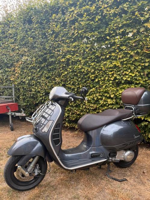 vespa gts 125cc, Motoren, Motoren | Piaggio, Particulier, Scooter, 11 kW of minder, 1 cilinder, ABS, Sportuitlaat, Ophalen