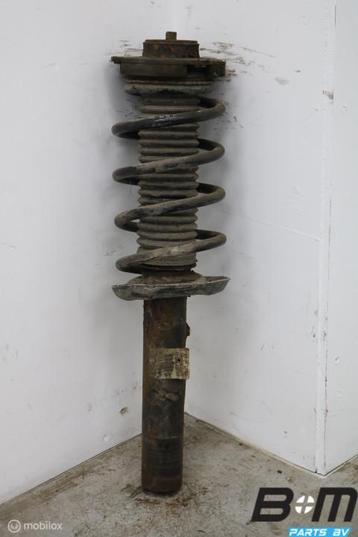 Veerpoot voorzijde kan L en R VW Touran 1T 1T0413031BQ beschikbaar voor biedingen