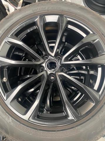 winterbanden met zwarte velgen pirelli voor porsche macan  beschikbaar voor biedingen