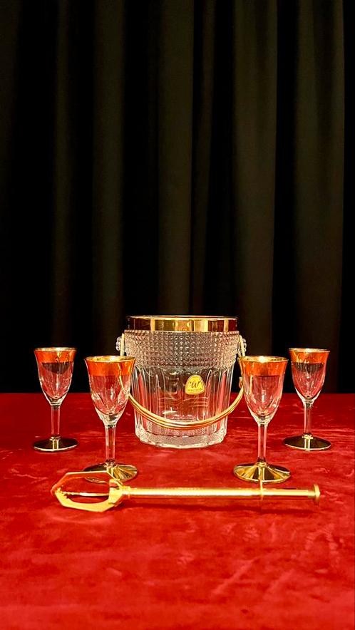 Vintage ijsemmer(walther)met ijstang en 4 kleine glazen,goud, Antiquités & Art, Antiquités | Verre & Cristal, Enlèvement ou Envoi
