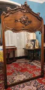 Un grand miroir poli antique avec un cadre en bois en L, Antiquités & Art, Enlèvement