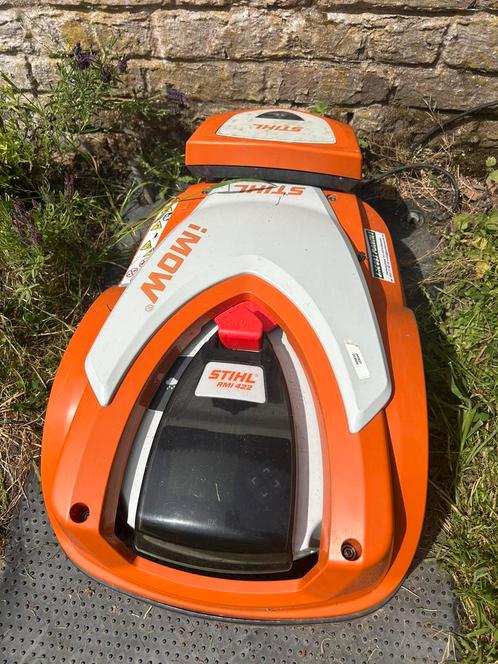Stihl iMow 422 Robotmaaier met batterij-upgrade (422P), Tuin en Terras, Robotmaaiers, Gebruikt, 20 tot 25 cm, Met regensensor