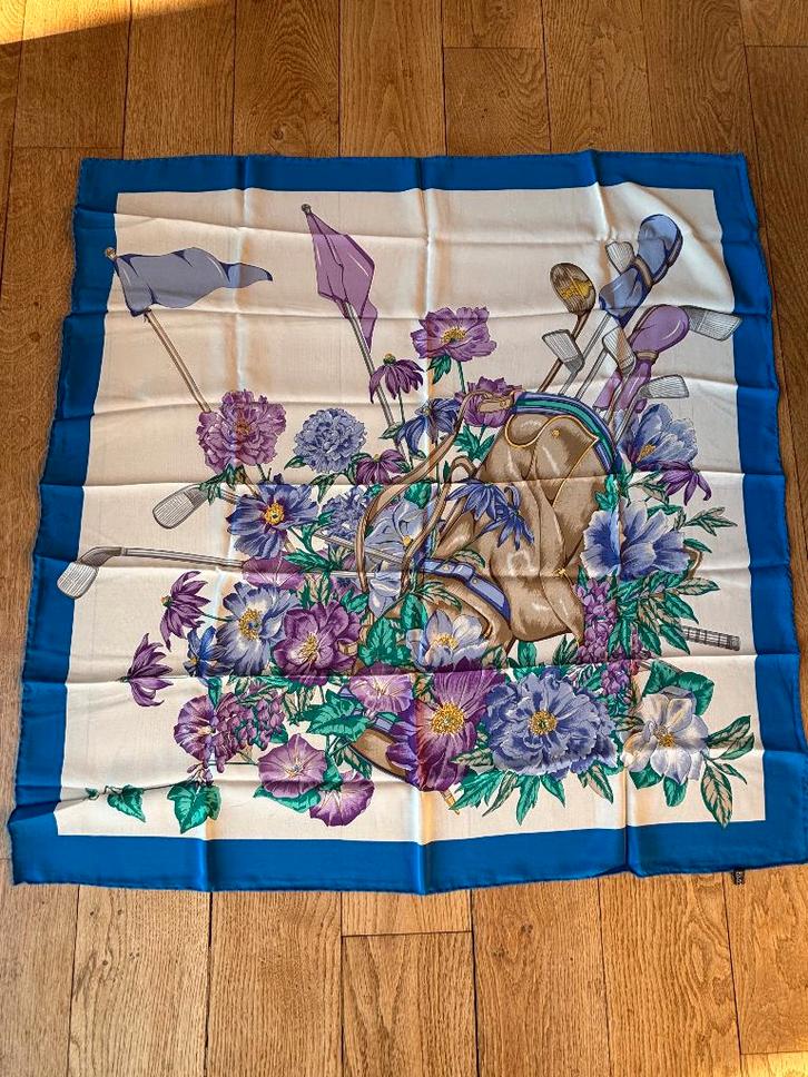 1 zijden sjaal met golfsticks en 1 met bloemenmotief, Kleding | Dames, Mutsen, Sjaals en Handschoenen, Zo goed als nieuw, Sjaal