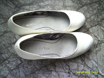witte schoenen Marco Tozzi maat 39 beschikbaar voor biedingen
