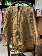 Hele mooie poncho met kap, Ophalen