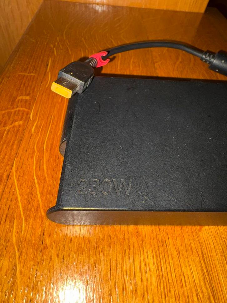 Chargeur PC - LENOVO 230W ( à reparer ), Computers en Software, Optische drives, Niet werkend, Extern, Ophalen of Verzenden