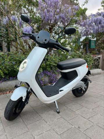 NIU M1 Pro scooter, Ophalen, Gebruikt