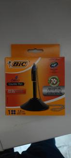 Bic avec socle neuf, Enlèvement