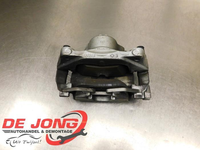 Remklauw (Tang) rechts-voor van een Mercedes Citan, Auto-onderdelen, Remmen en Aandrijving, Mercedes-Benz, Gebruikt, 3 maanden garantie