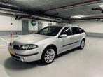 Renault Laguna 1.9dci Euro4, Auto's, Voorwielaandrijving, Zwart, 4 cilinders, Parkeersensor