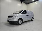 Hyundai H-1 2.5 d - Lichte Vracht - Radio/CD, Auto's, Bestelwagens en Lichte vracht, Te koop, 0 kg, Zilver of Grijs, 0 min