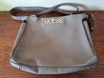 Sac Guess Femme – Modèle Cabas, Handtassen en Accessoires, Tassen | Damestassen, Ophalen of Verzenden, Gebruikt, Beige, Schoudertasje