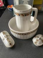 Volledig lampet stel met kan + de bakjes met mooie motief, Ophalen