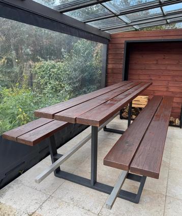 Beer/party table, Enlèvement, Utilisé, Bois