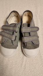Chaussons/baskets grises Neuf taille 31, Neuf, Garçon ou Fille, Enlèvement ou Envoi, Brantano