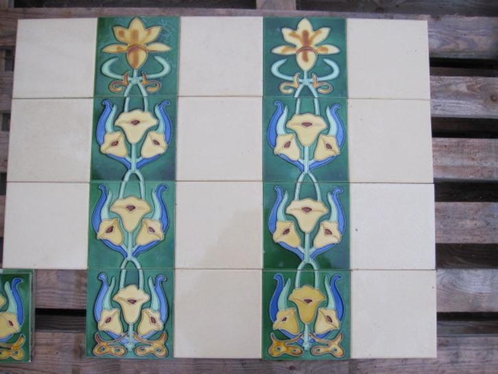 15 rijen van 4 kleurrijke wandtegels in relief (van 15x60cm), Doe-het-zelf en Bouw, Tegels, Nieuw, Wandtegels, Ophalen