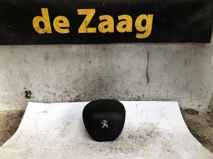 Airbag gauche (volant) d'un Peugeot 208, Autos : Pièces & Accessoires, Autres pièces automobiles, Peugeot, Utilisé, 3 mois de garantie