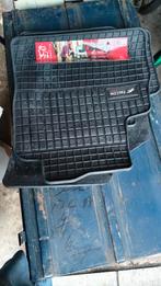 Tapis sur mesure CAOUTCHOU Astra V K dès 2015, Enlèvement ou Envoi, Neuf