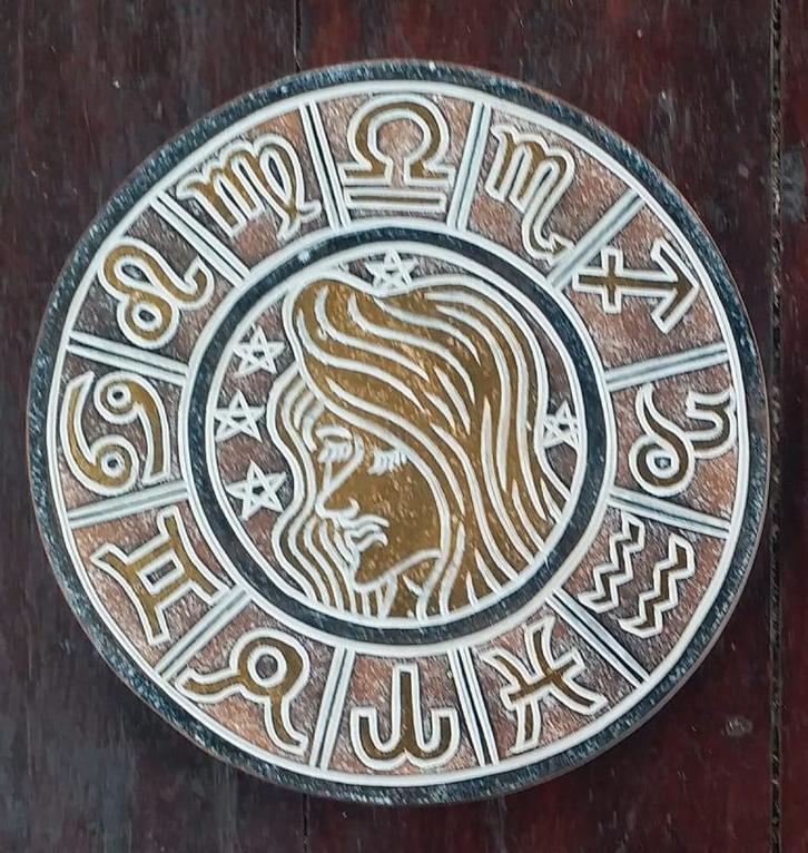 plaque murale signe astrologique zodiaque 30 cm vierge, Antiek en Kunst, Kunst | Beelden en Houtsnijwerken, Ophalen of Verzenden