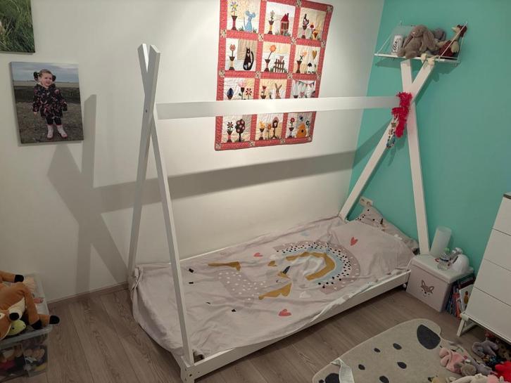 Juniorbed - Tipi met bedbodem 90x200cm - wit, Kinderen en Baby's, Kinderkamer | Bedden, Zo goed als nieuw, 180 cm of meer, 85 tot 100 cm