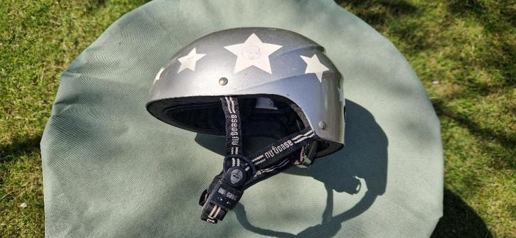 Fietshelm NUTCASE (kids, maat S), Fietsen en Brommers, Fietsaccessoires | Fietshelmen, Gebruikt, Jongen of Meisje, S, Ophalen