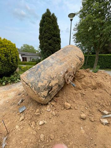 Gratis mazouttank 3000L+ zelf af te halen beschikbaar voor biedingen