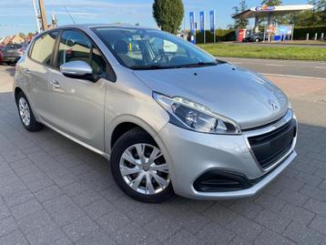 Peugeot 208 style benzine 1200 cc beschikbaar voor biedingen