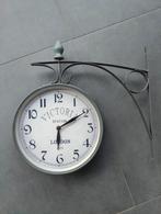 Stationsklok dubbelzijdig landelijk klok, Maison & Meubles, Accessoires pour la Maison | Horloges, Comme neuf, Enlèvement ou Envoi