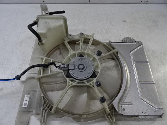 VENTILATORHUIS Toyota Yaris III (P13) (01-2010/09-2020), Auto-onderdelen, Airco en Verwarming, Toyota, Gebruikt