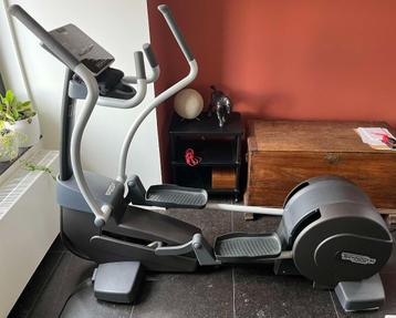 Vélo Elliptique professionnel : TECHNOGYM DD583L  beschikbaar voor biedingen