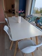 Gratis witte tafel en optionele stoel, Ophalen, Gebruikt, Scandinavisch, 50 tot 100 cm