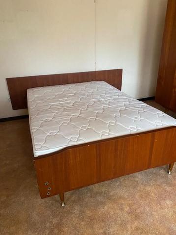 Vintage slaapkamer (1966)  beschikbaar voor biedingen