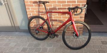  CANNONDALE SUPER SIX EVO HM disc ULTEGRA beschikbaar voor biedingen