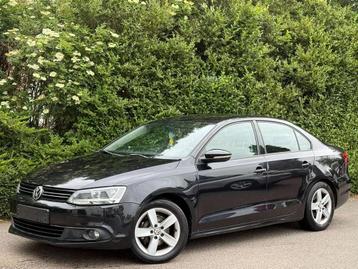 Volkswagen Jetta 1.6 TDi+AIRCO+CUIR+SIEG CHAUFF+JANTES+EURO  beschikbaar voor biedingen