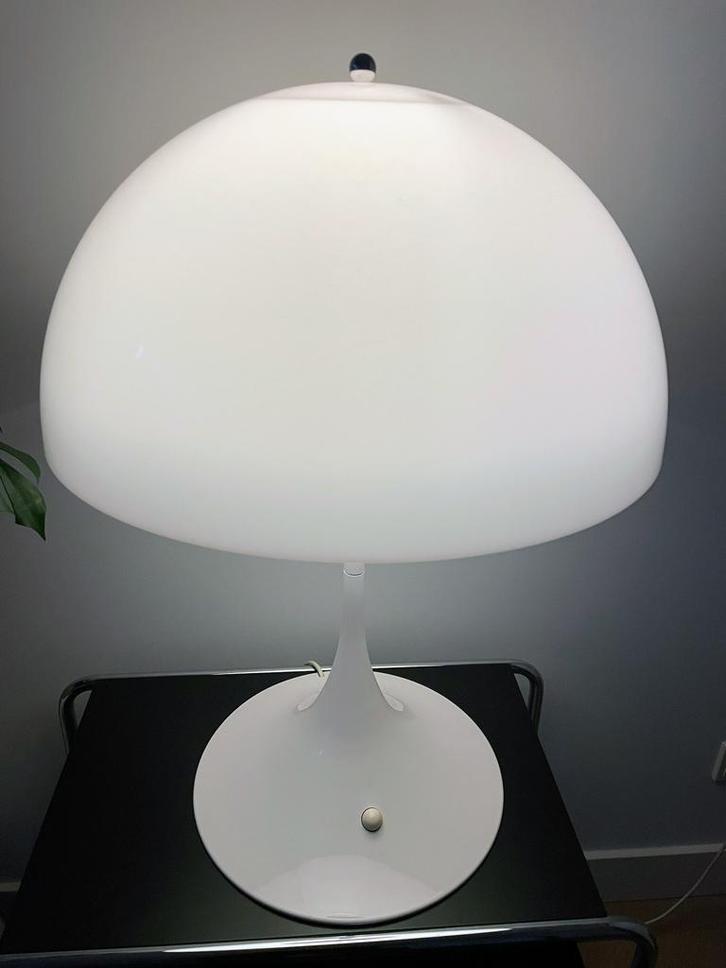 Vintage L. Poulsen Panthella tafellamp 23430 groot model, Huis en Inrichting, Lampen | Tafellampen, Zo goed als nieuw, 50 tot 75 cm