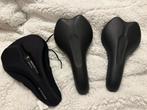 2 Bicycle seats M + cover M ( new), Ophalen, Zo goed als nieuw