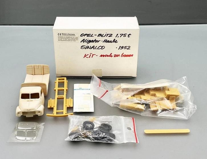 1:43 Gollwitzer B-4303 kit Opel Blitz 1.75T Sinalco 1952, Hobby en Vrije tijd, Modelbouw | Auto's en Voertuigen, Zo goed als nieuw